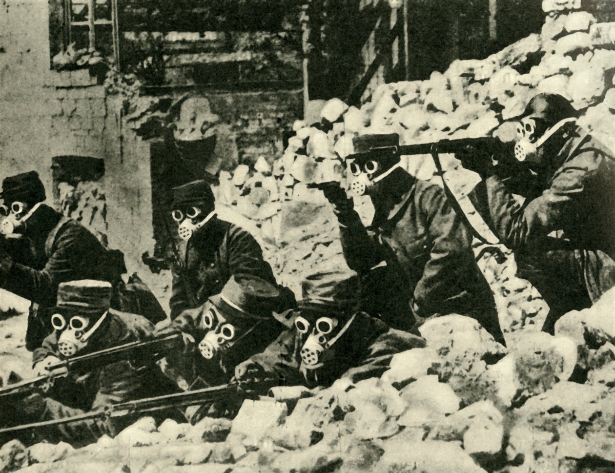 Französische Soldaten mit Gasmasken, Erster Weltkrieg, ca. 1915, ca. 1920 von Unbekannt
