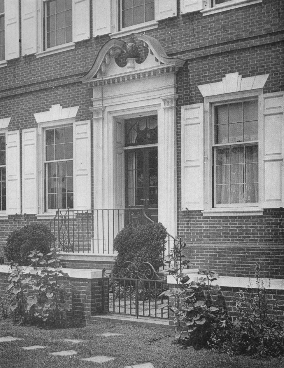 Garteneingang zum Haus von Miss Anne Morgan, New York City, 1924 von Unbekannt