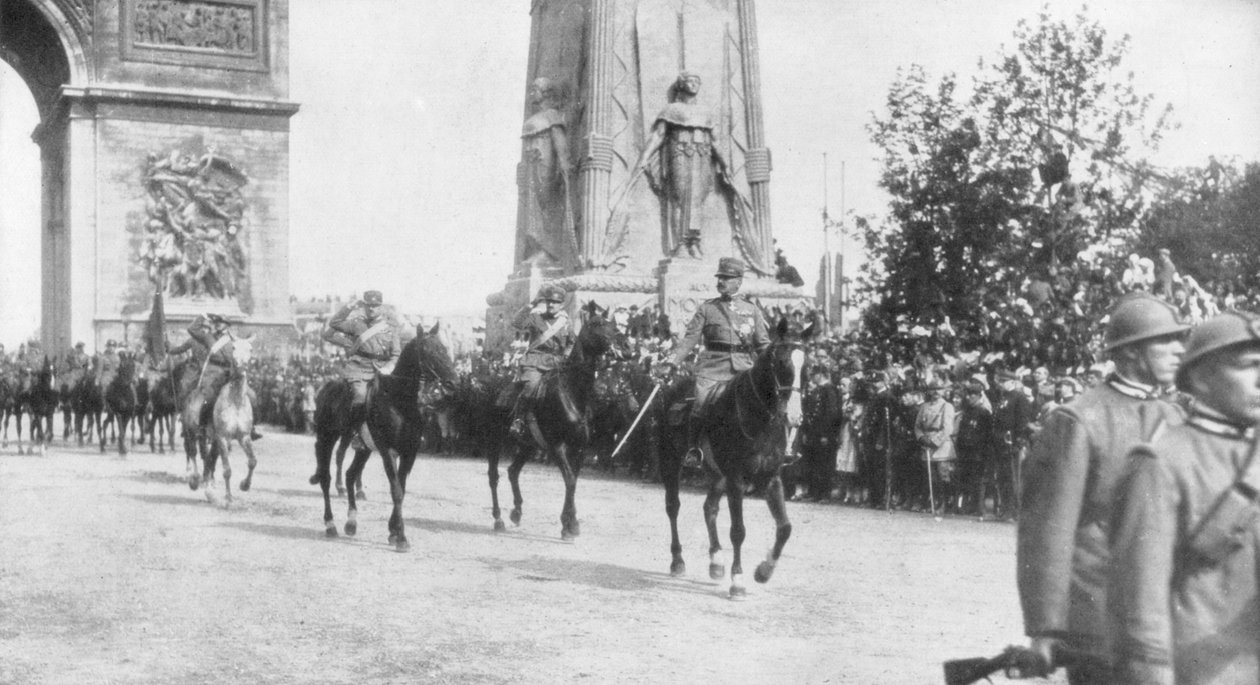 General Montuori und italienische Truppen während der Siegesparade, Paris, Frankreich, 14. Juli 1919 von Unbekannt