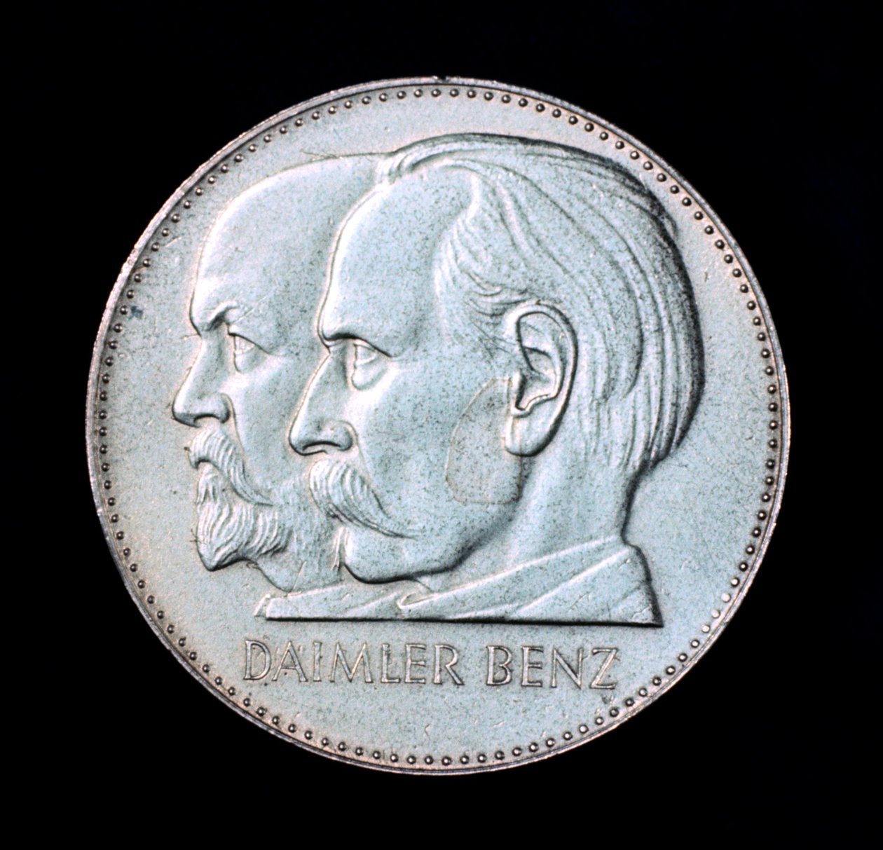 Gottlieb Daimler und Karl Benz, deutsche Pioniere der Automobilindustrie, 1961 von Unbekannt