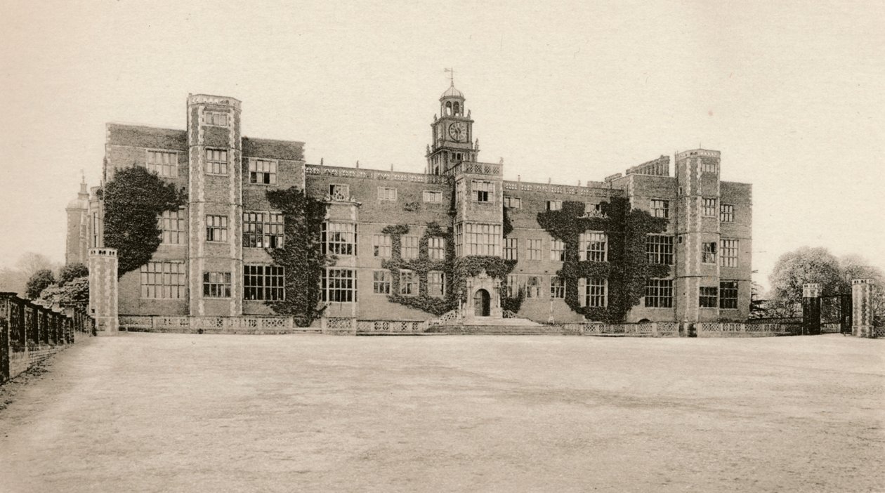 Hatfield House - Nordfront, 16. Jahrhundert, 1904 von Unbekannt