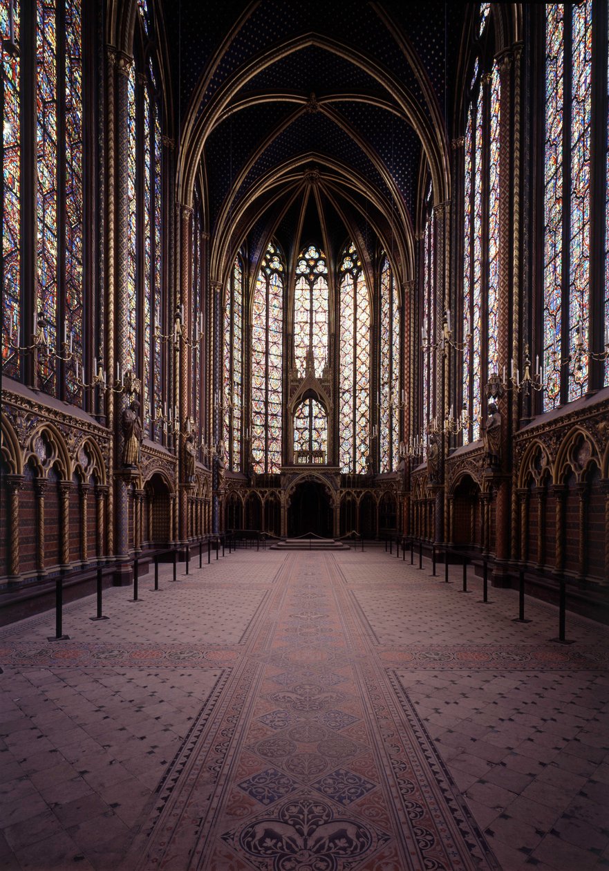Innenraum der Sainte Chapelle (obere Kapelle) in Paris. Gotische Kunst des 13. Jahrhunderts. von Unbekannt