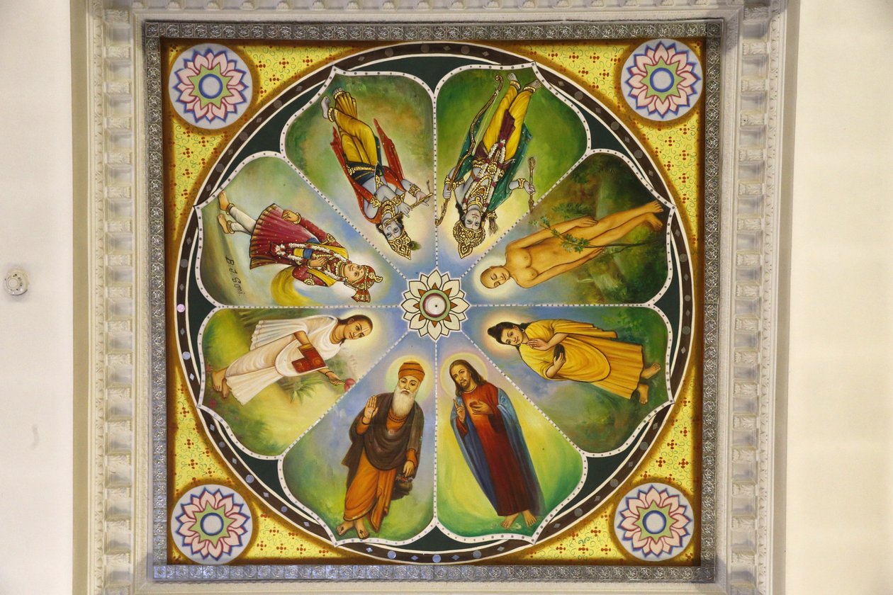 Jalaram Prathna Hindu-Tempel, Leicester. Deckenmalerei. Götter (einschließlich Jesus Christus). Vereinigtes Königreich von Unbekannt