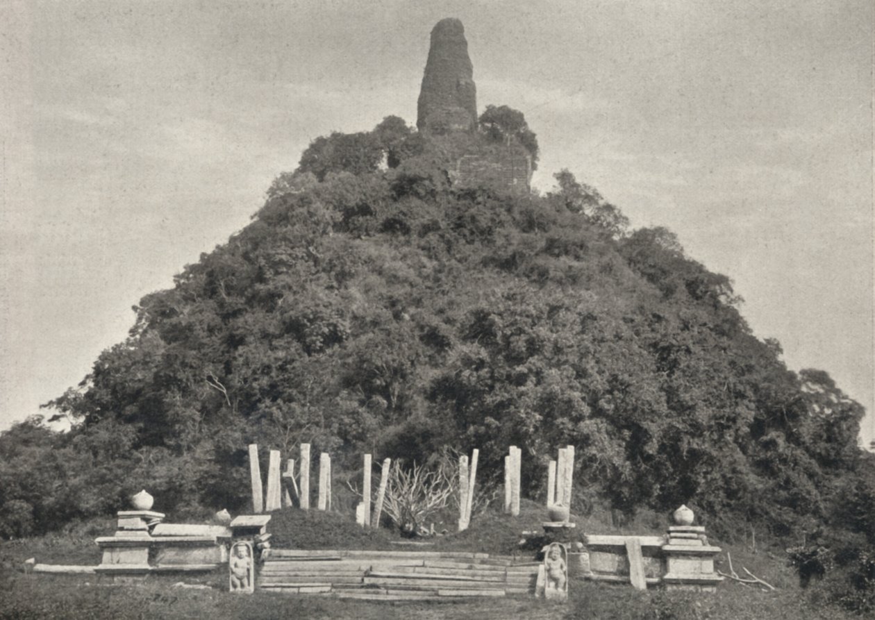 Jetawanarama Dagoba, die jüngste der drei großen Dagobas von Anuradhapura Ende des 3. Jahrhunderts n. Chr. von Unbekannt