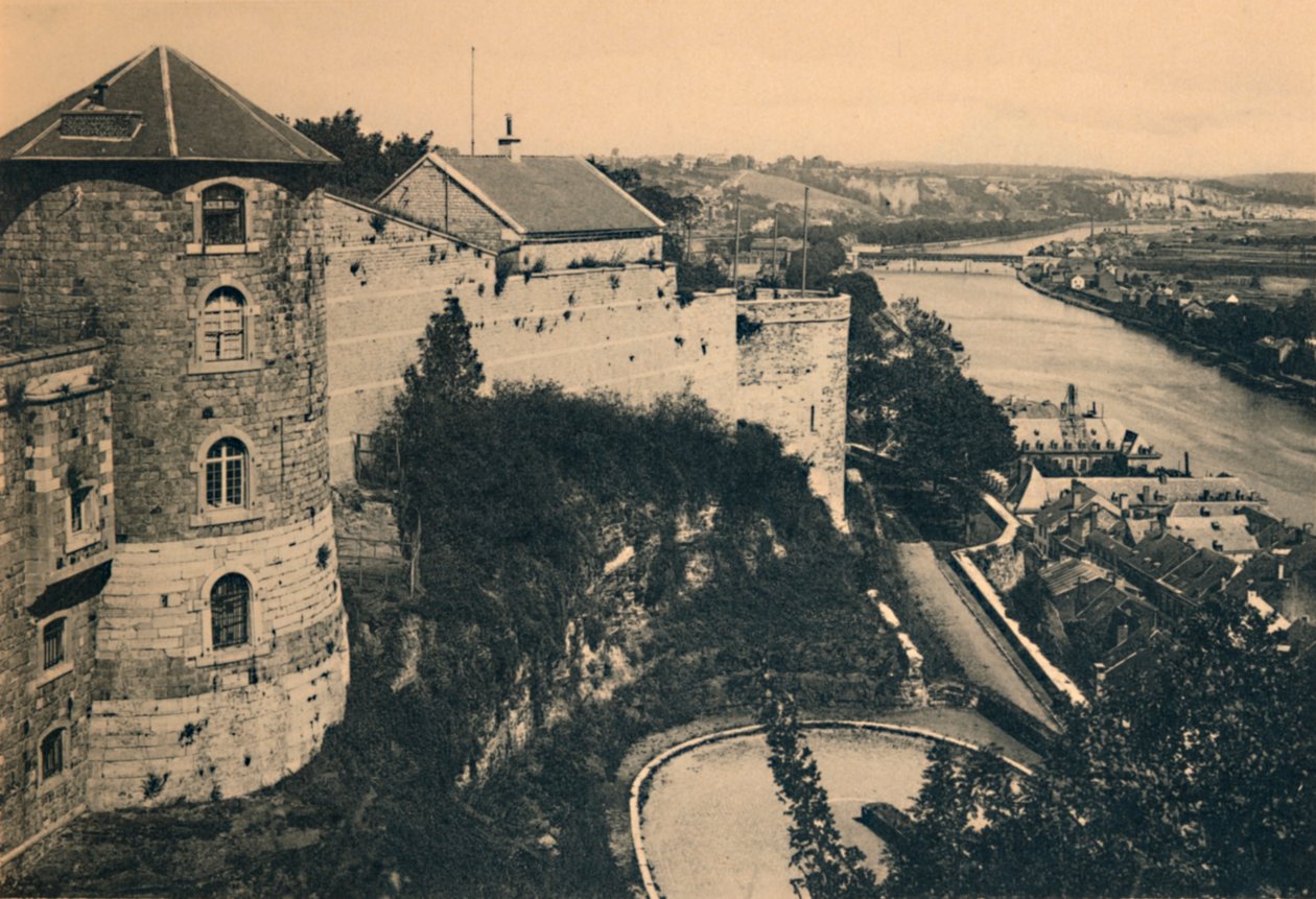 Der Turm der Zitadelle und Panorama der Maas, um 1900 von Unbekannt