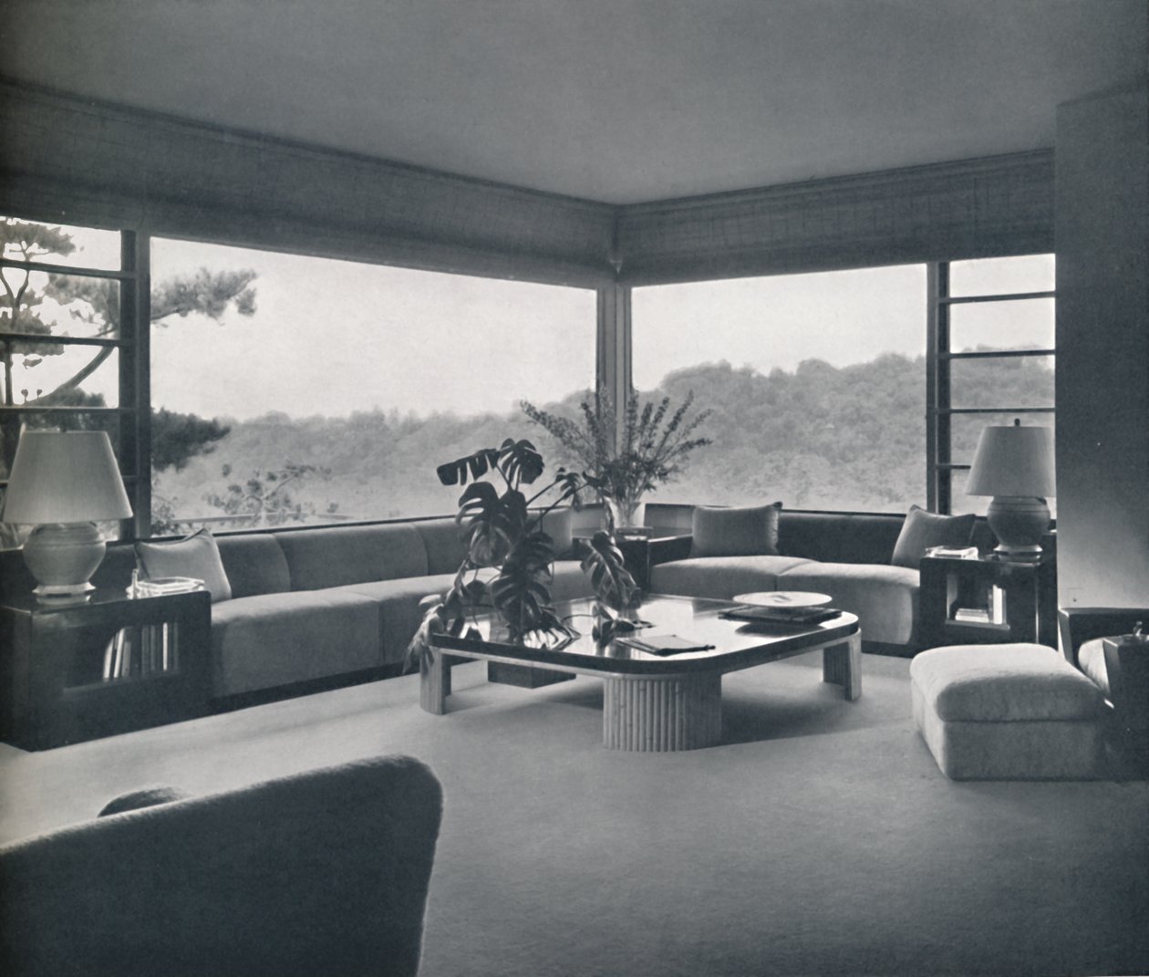 Wohnzimmer im Haus von Miss Patricia Detring in Bel Air, Kalifornien, ca. 1945 von Unbekannt