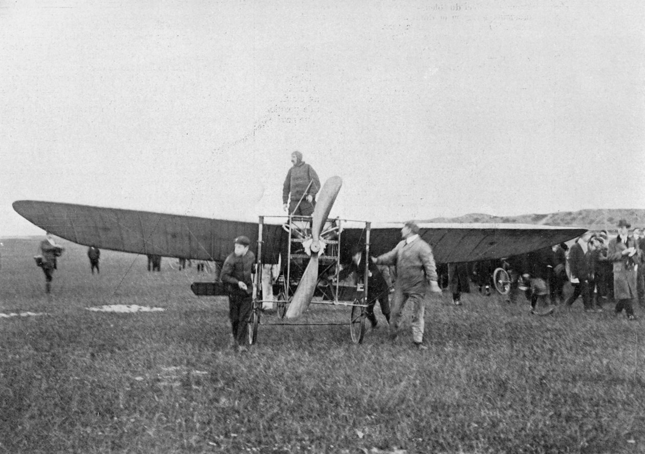 Louis Blériot kurz vor dem ersten erfolgreichen Flug über den Ärmelkanal, 1909 von Unbekannt