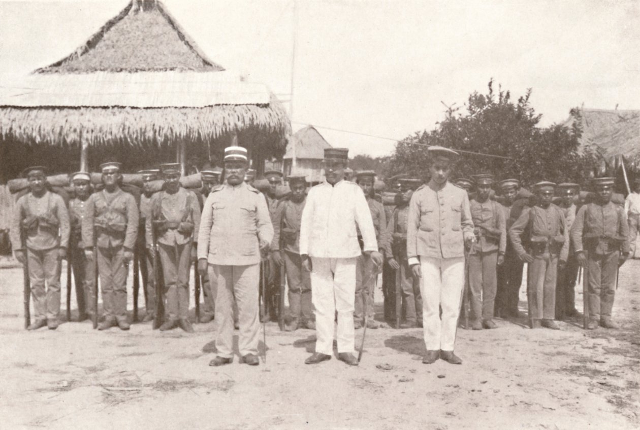 Madeira-Mamore-Eisenbahn: An der Grenze zwischen Bolivien und Brasilien: Bolivianische Offiziere und Soldaten, 1914 von Unbekannt