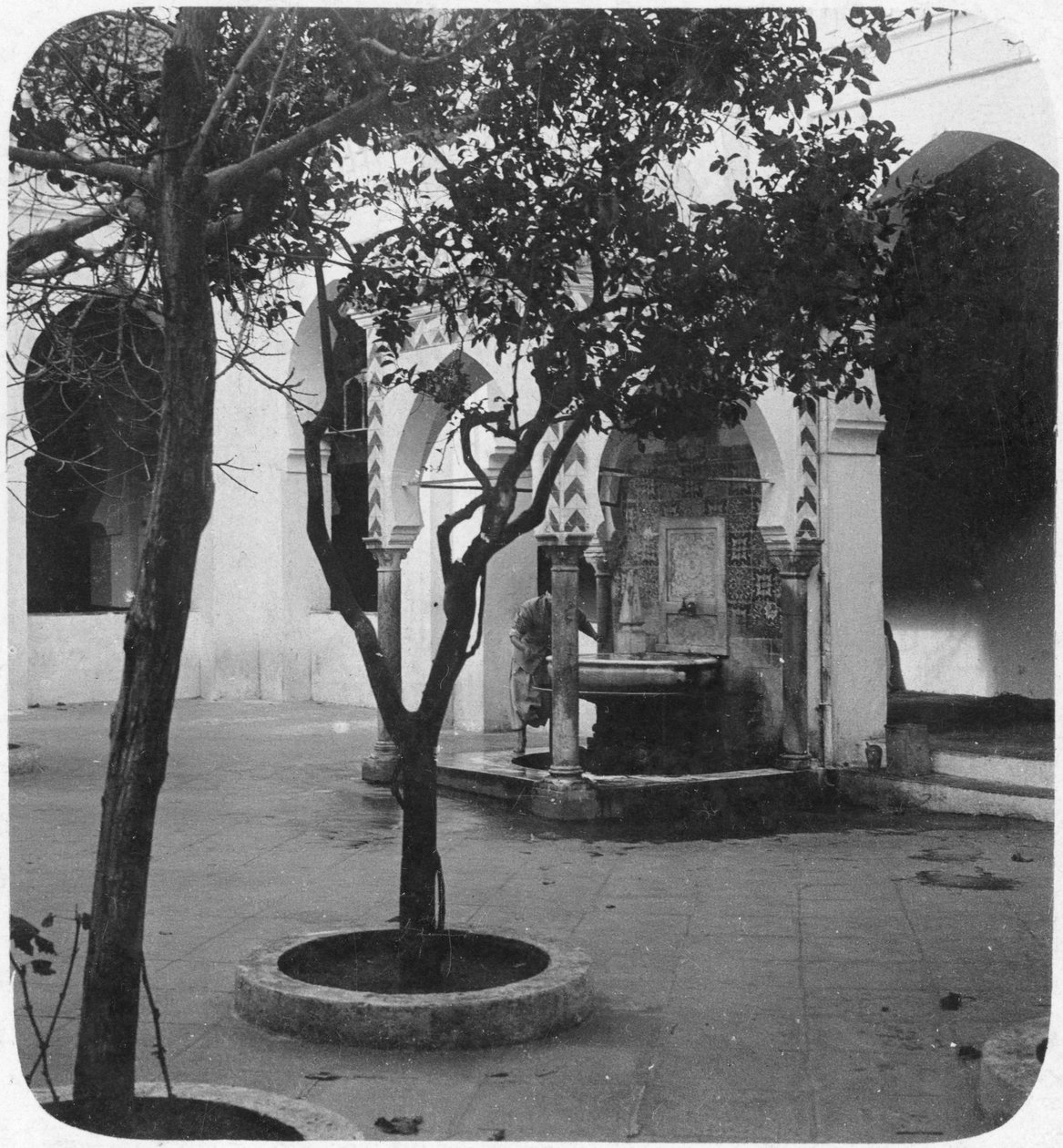 Moschee-Brunnen, Algier, Algerien, spätes 19. oder frühes 20. Jahrhundert von Unbekannt