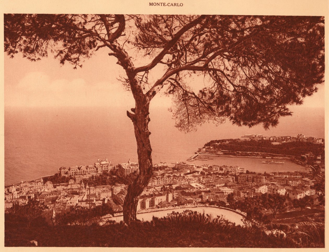 Panorama von Monte-Carlo von der Turbie-Straße aus gesehen, 1930 von Unbekannt