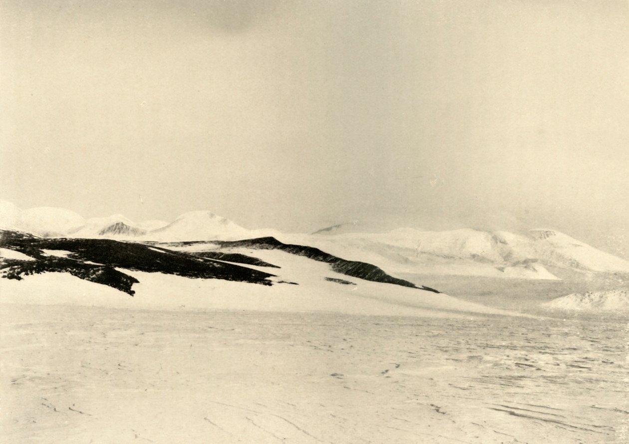 Teil der Queen Alexandra Range 1500 Fuß den Gletscher hinauf von Unbekannt