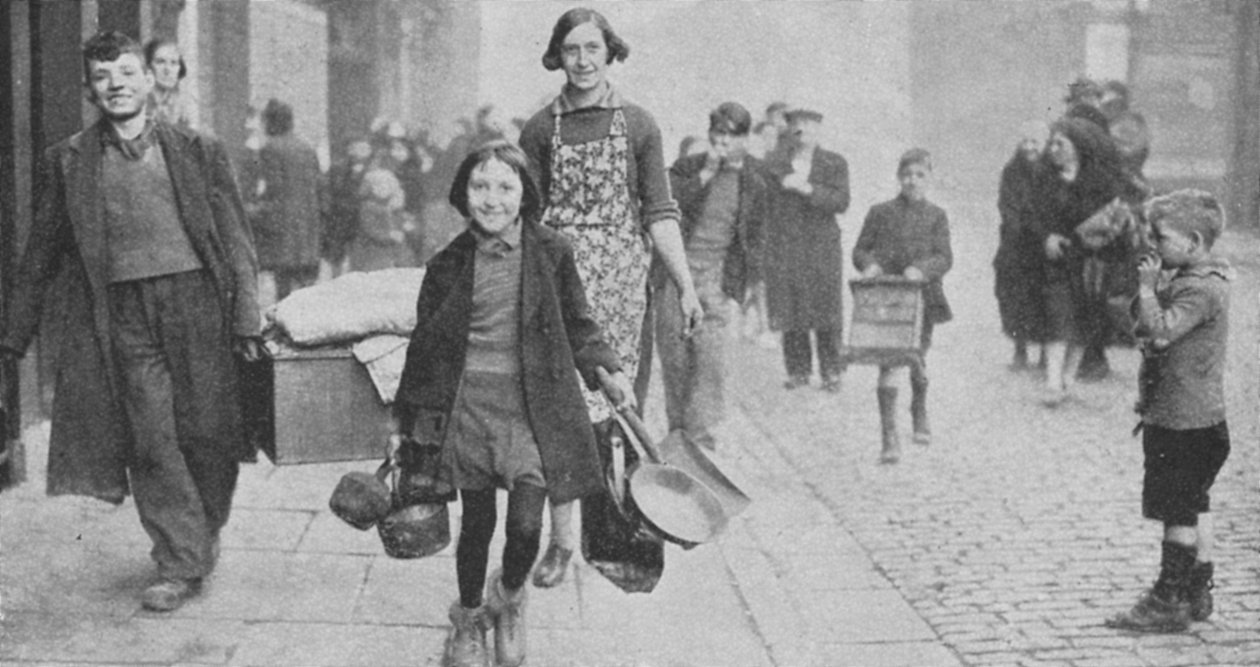 Menschen obdachlos gemacht durch deutsche Bombenangriffe, Liverpool, Zweiter Weltkrieg, 1941 von Unbekannt