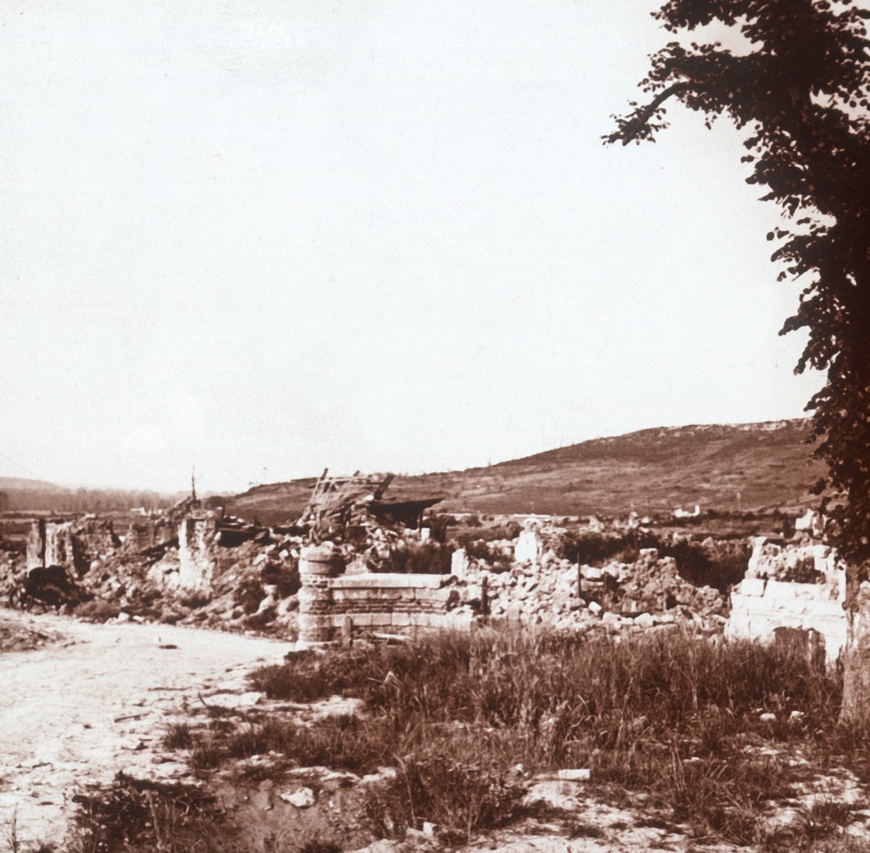 Ruinen, Chauny, Nordfrankreich, ca. 1914-1918 von Unbekannt