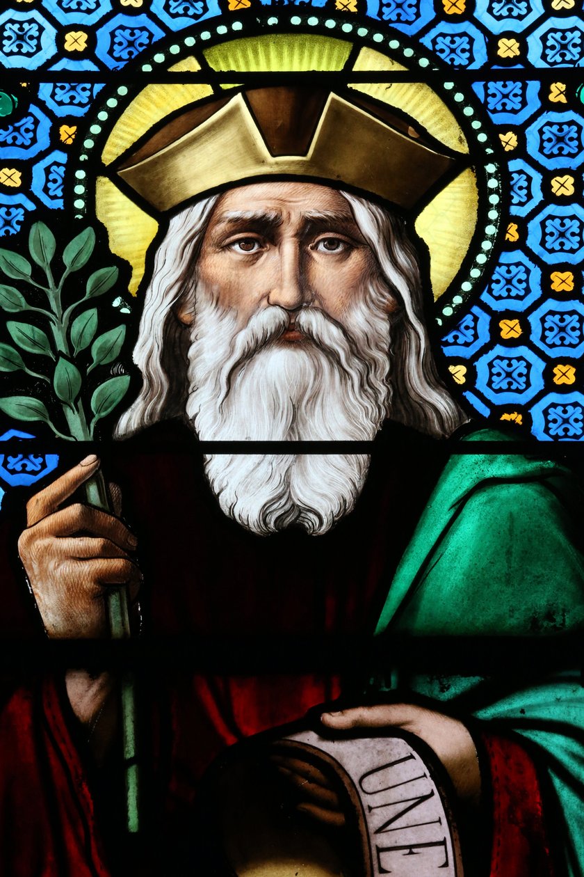 Herz-Jesu-Kirche. Buntglasfenster: Jesaja war ein jüdischer Prophet des 8. Jahrhunderts v. Chr., der dem Buch Jesaja seinen Namen gab, 20160604, Moulins, Frankreich von Unbekannt