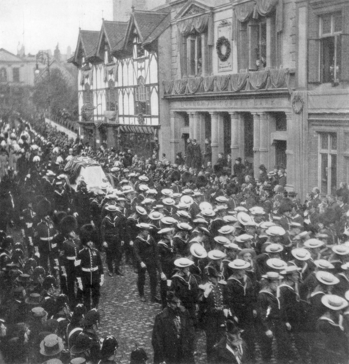 Matrosen ziehen den Kanonenwagen mit dem Sarg von Königin Victoria, Windsor, Berkshire, 1901 von Unbekannt