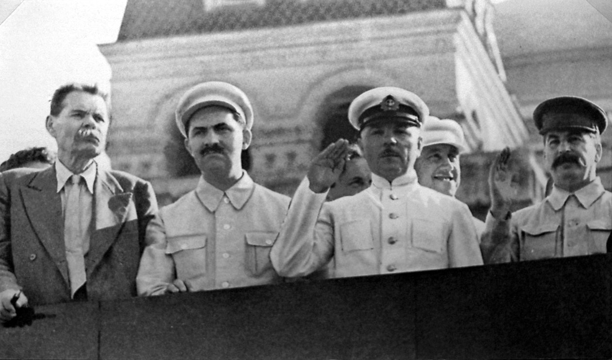 Senioren der Sowjetunion auf der Tribüne des Lenin-Mausoleums, Roter Platz, Moskau, UdSSR, 1931 von Unbekannt