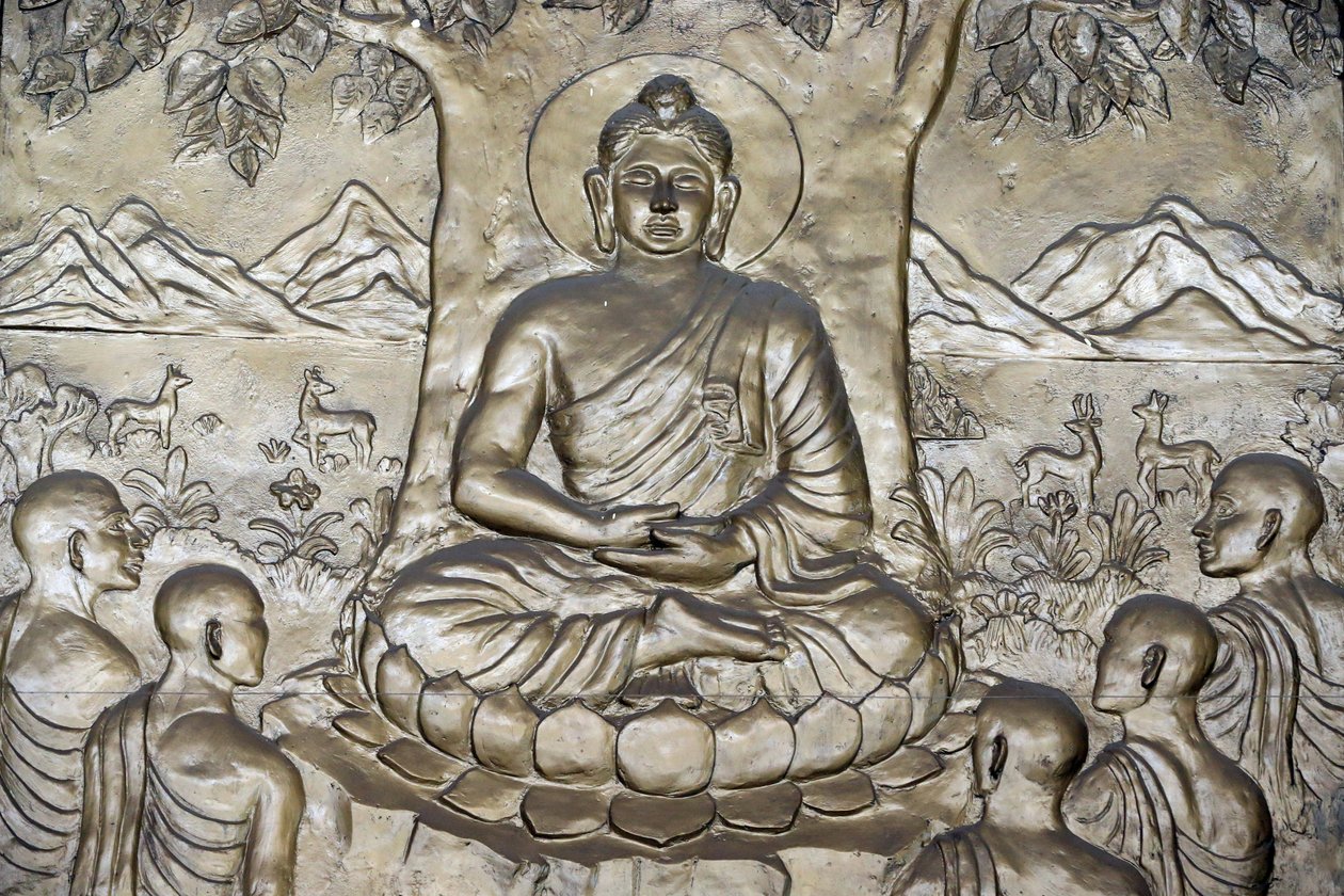 Shakyamuni Buddha predigt die Lehre - das Rad des Gesetzes - seinen fünf Jüngern, Ho-Chi-Minh-Stadt, Vietnam von Unbekannt