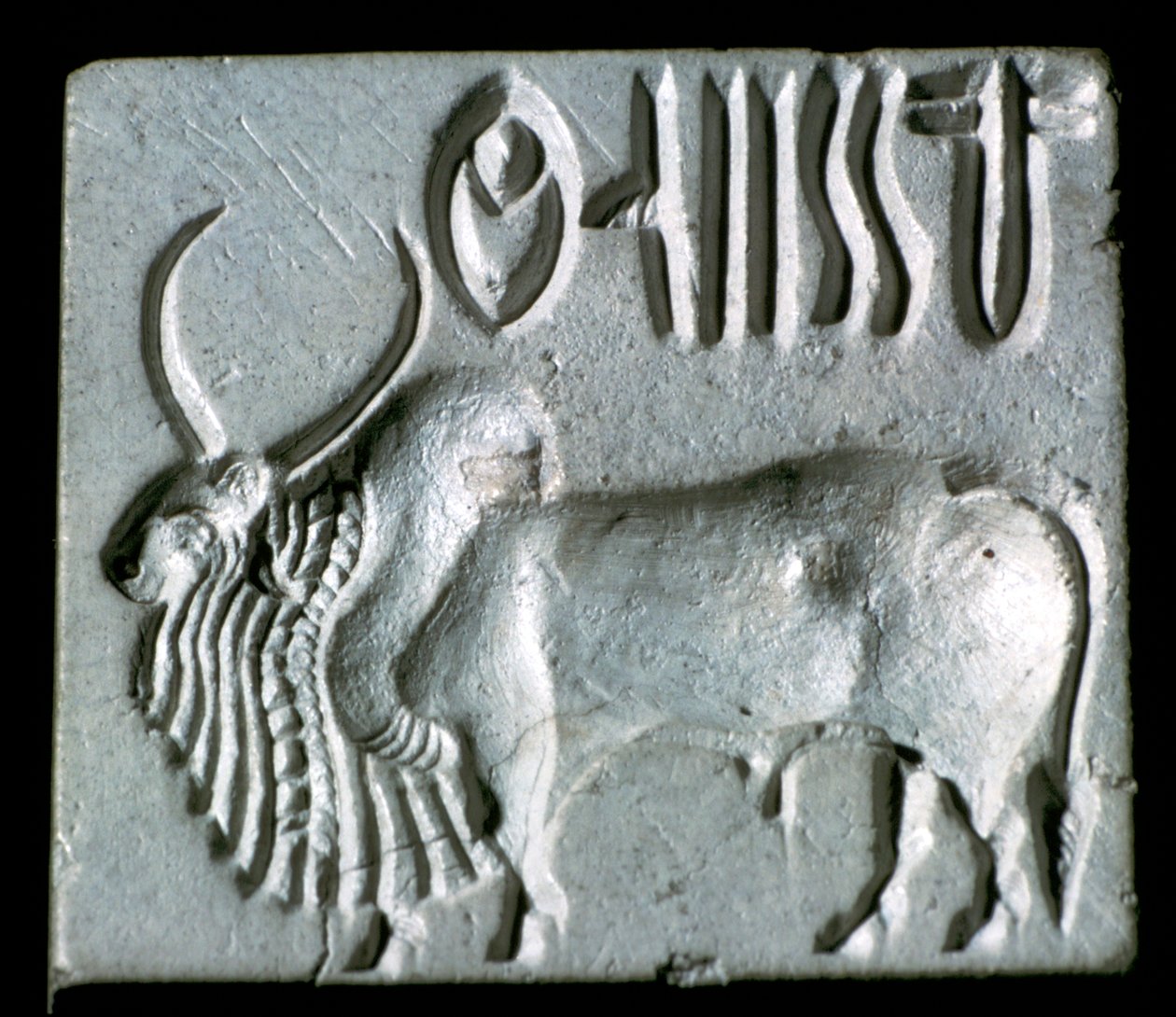 Steatit-Siegel mit Buckelstier, Industal, Mohenjo-Daro, 2500 - 2000 v. Chr. von Unbekannt