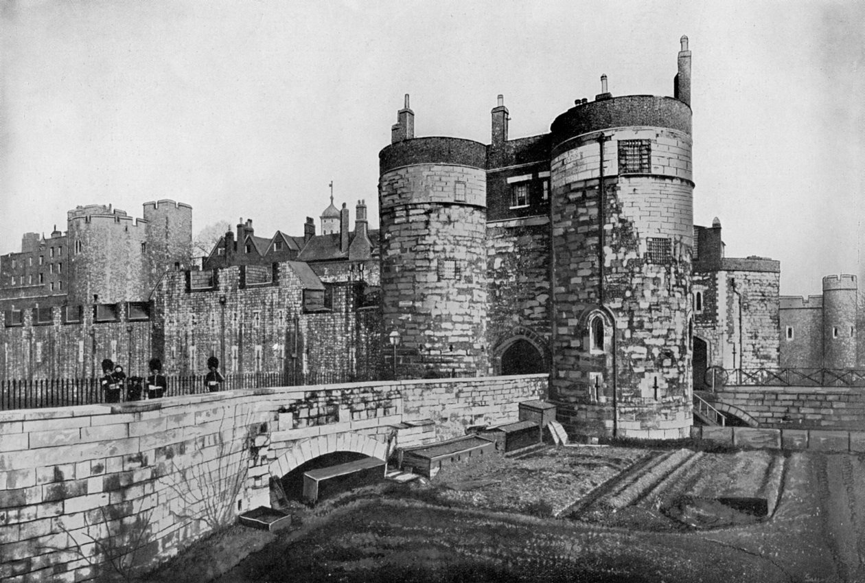Der Byward Tower und der äußere Hof, Tower of London, 20. Jahrhundert von Unbekannt
