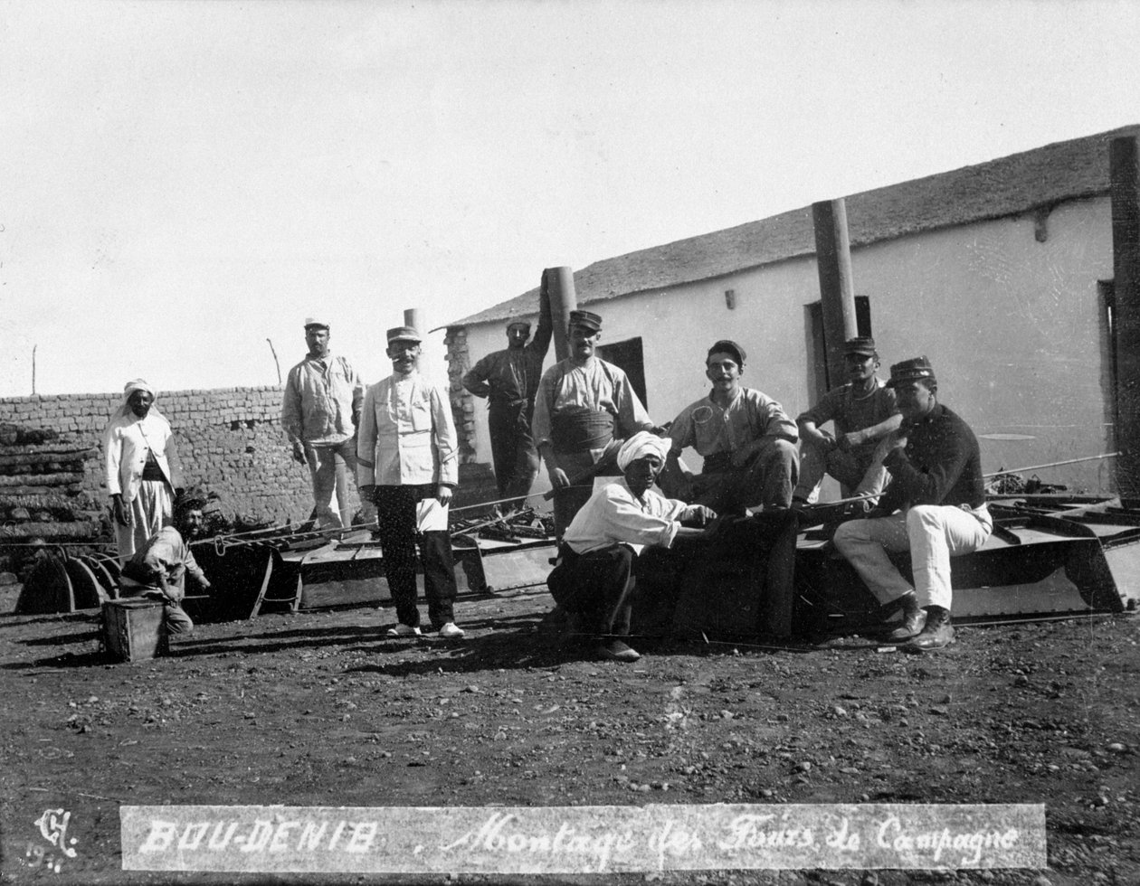 Die französische Fremdenlegion bei Manövern, Boudenib, Marokko, 1911 von Unbekannt