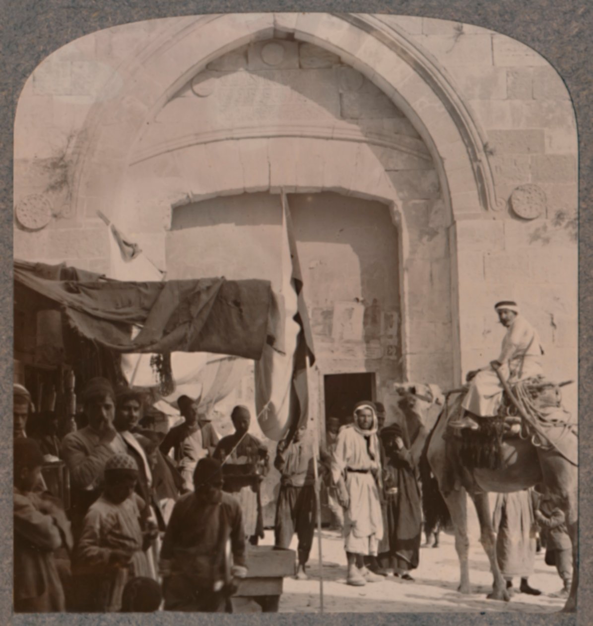 Das geschlossene Jaffa-Tor, zeigt das Nadelöhr, Jerusalem, um 1900 von Unbekannt