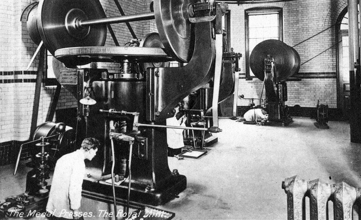 Die Medaillenpresse, die Königliche Münze, Tower Hill, London, frühes 20. Jahrhundert von Unbekannt