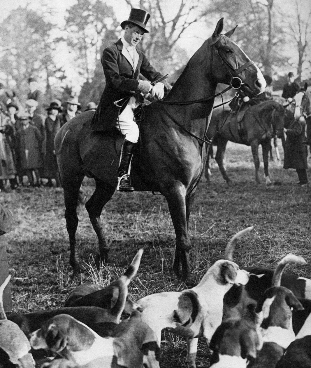 Der Prinz von Wales mit der Beaufort Jagdgesellschaft, 1923 von Unbekannt