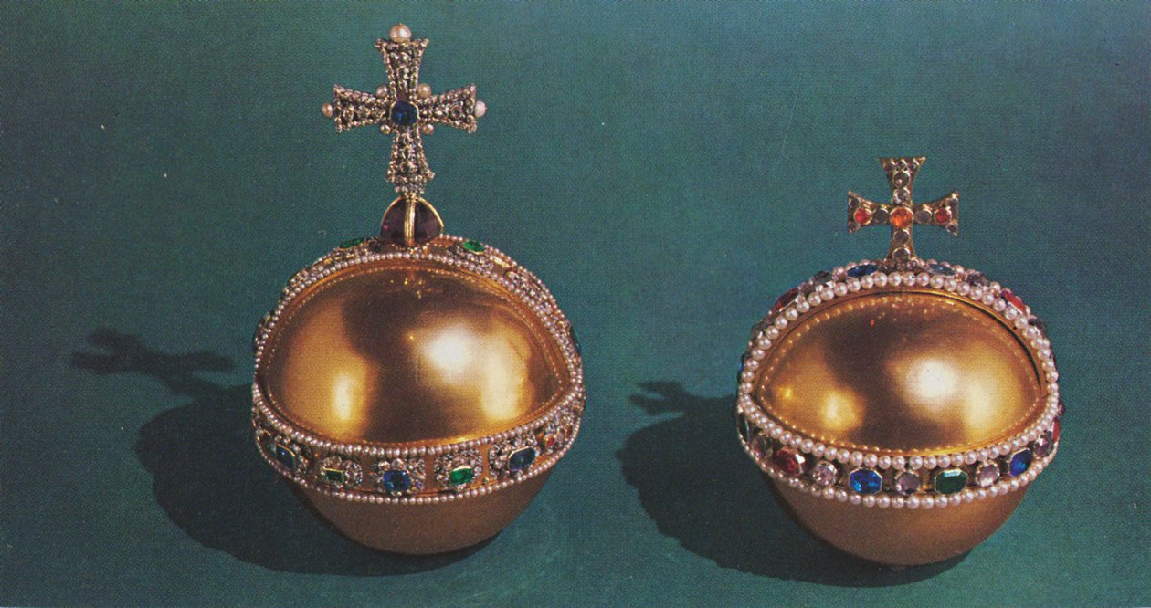 Der Reichsapfel und der Reichsapfel von Königin Maria II., 1953 von Unbekannt