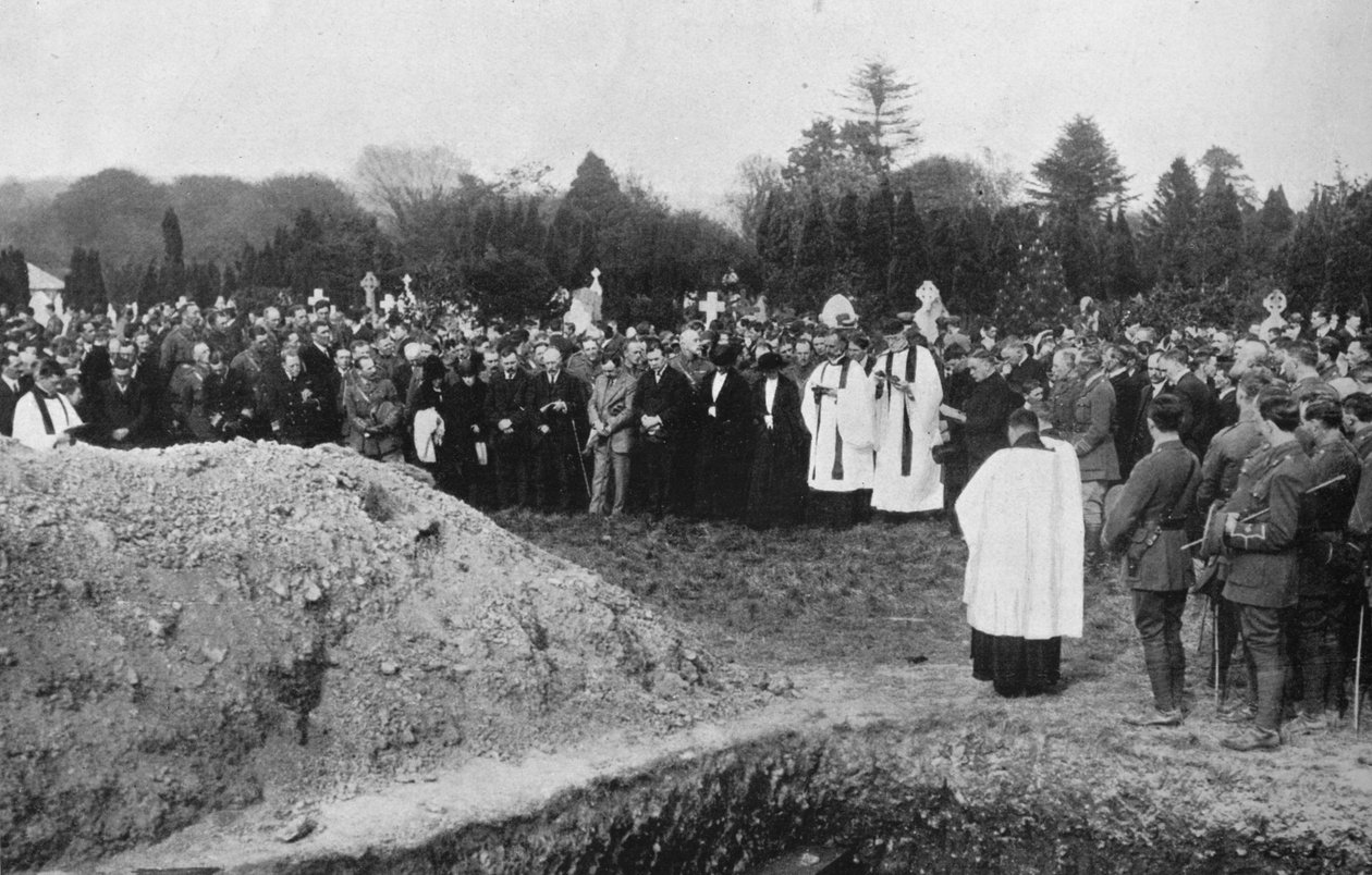 Beerdigung einiger Lusitania-Opfer in Queenstown, 1915 von Unbekannt