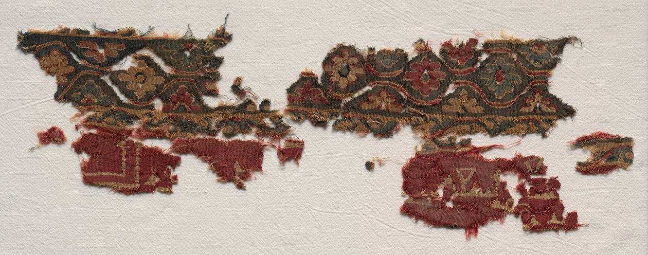 Tiraz mit Blattband, 717-718 von Unbekannt