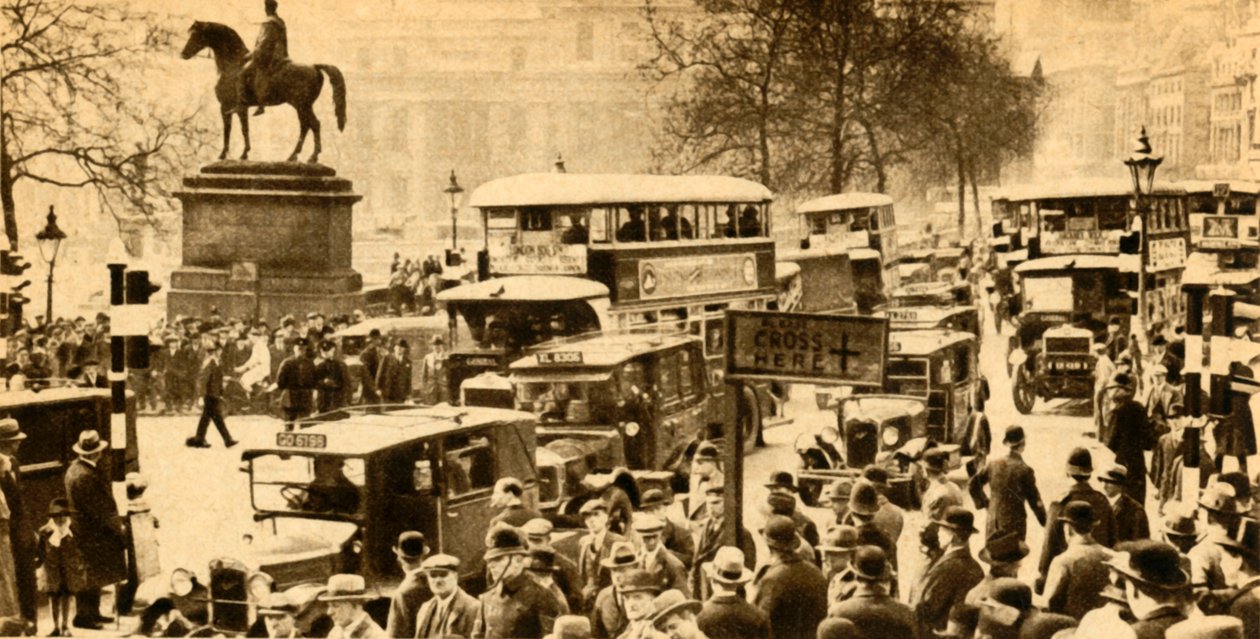 Verkehr am Trafalgar Square, London, 1933 von Unbekannt