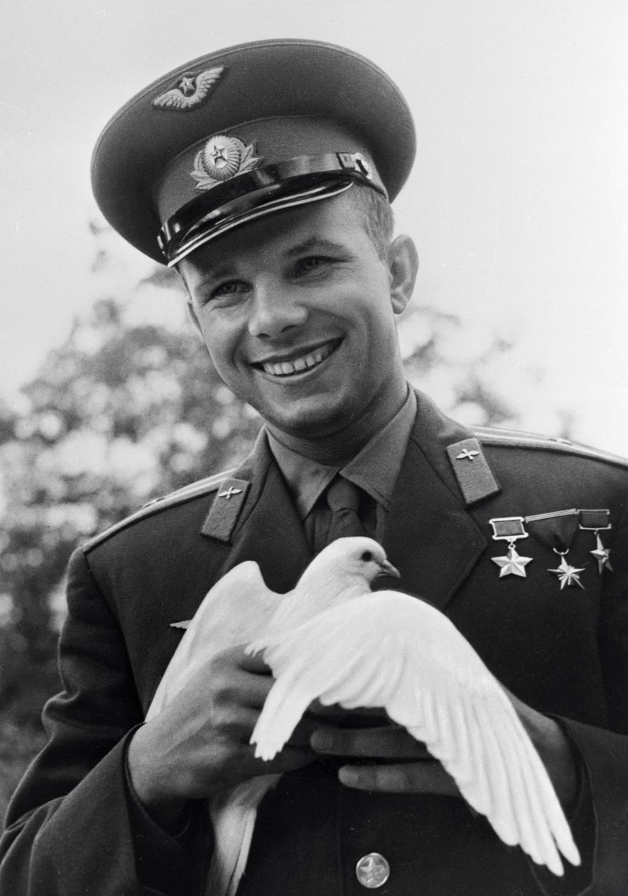Juri Gagarin, russischer Kosmonaut, ca. 1963-1964 von Unbekannt