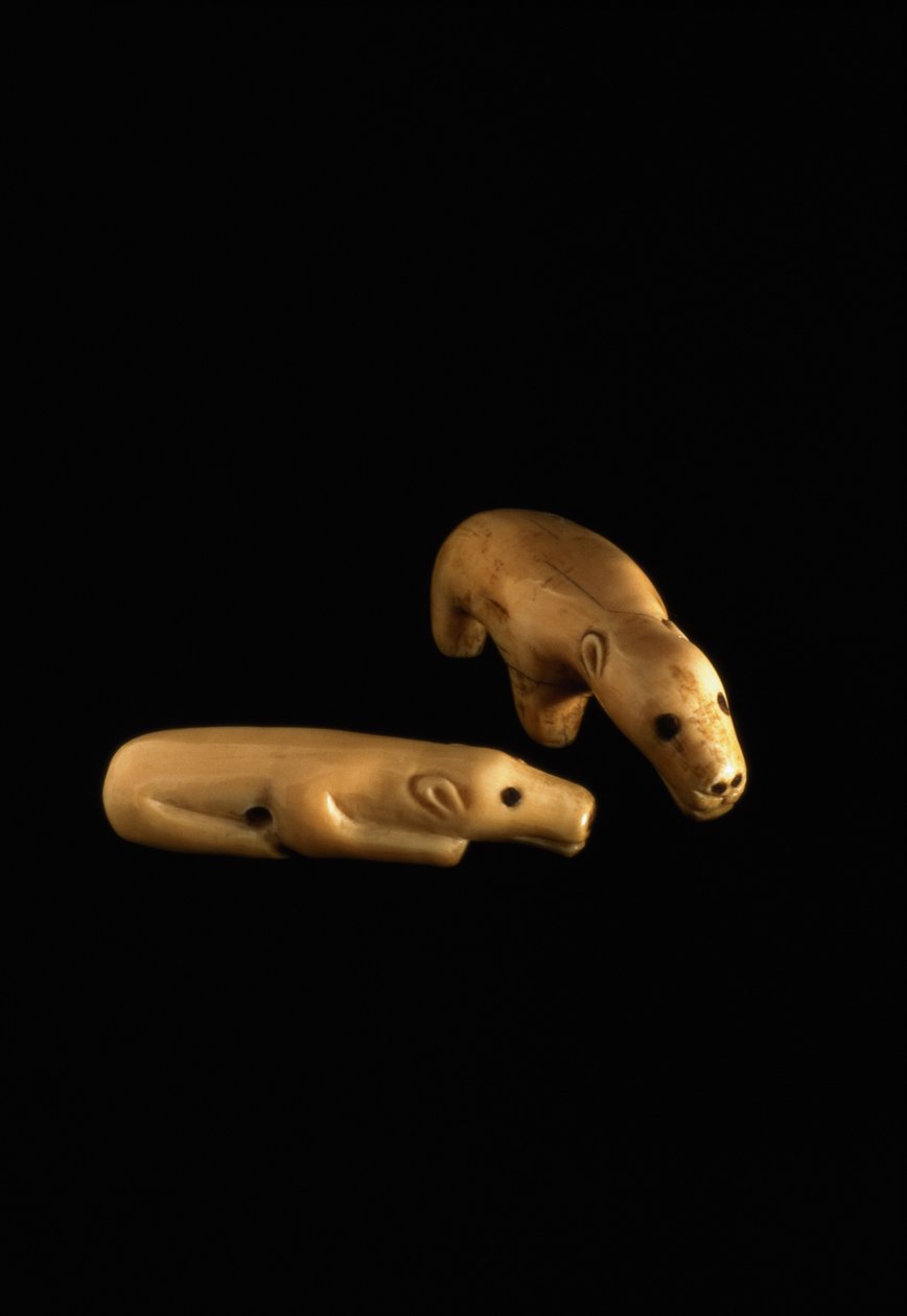 Inuit-Eisbären, 14. - 15. Jahrhundert (Knochen) von Unbekannt Unbekannt