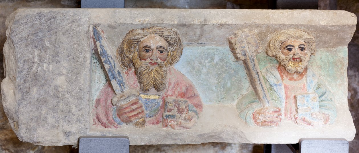 Altarbild. Polychromer Stein. Zweite Hälfte des 14. Jahrhunderts. Ursprung ehemalige Pfarrkirche von Torre de Rialb. Detail. Unteres Register. Linkes Panel. Die Evangelisten Paulus und Petrus. von Unbekannt