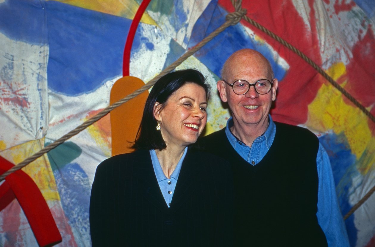 Claes Oldenburg, schwedischer Popkünstler, mit seiner Frau Coosje van Bruggen in Bonn, Deutschland 1996 von Unbekannter Künstler