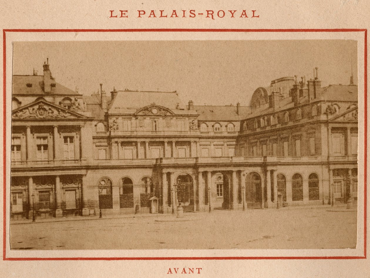 Kommune von Paris (1871): Ansicht des Palais-Royal in Paris vor dem Brand im Mai 1871 von Unbekannt