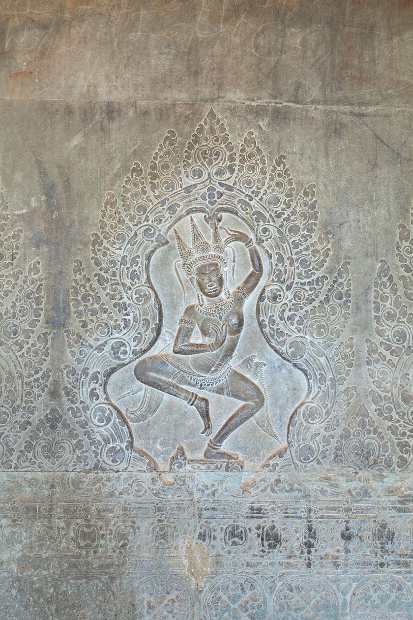 Tanzende Apsara-Relief an der äußeren Westwand, Angkor Wat, Kambodscha von Unbekannter Künstler