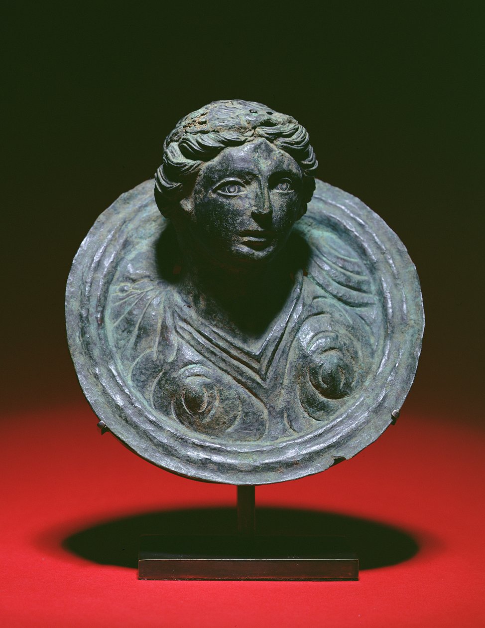 Gallo-römisches Repoussé-Applikationsrundel mit dem Büste einer Frau, 2.-3. Jahrhundert n. Chr. von Unbekannt