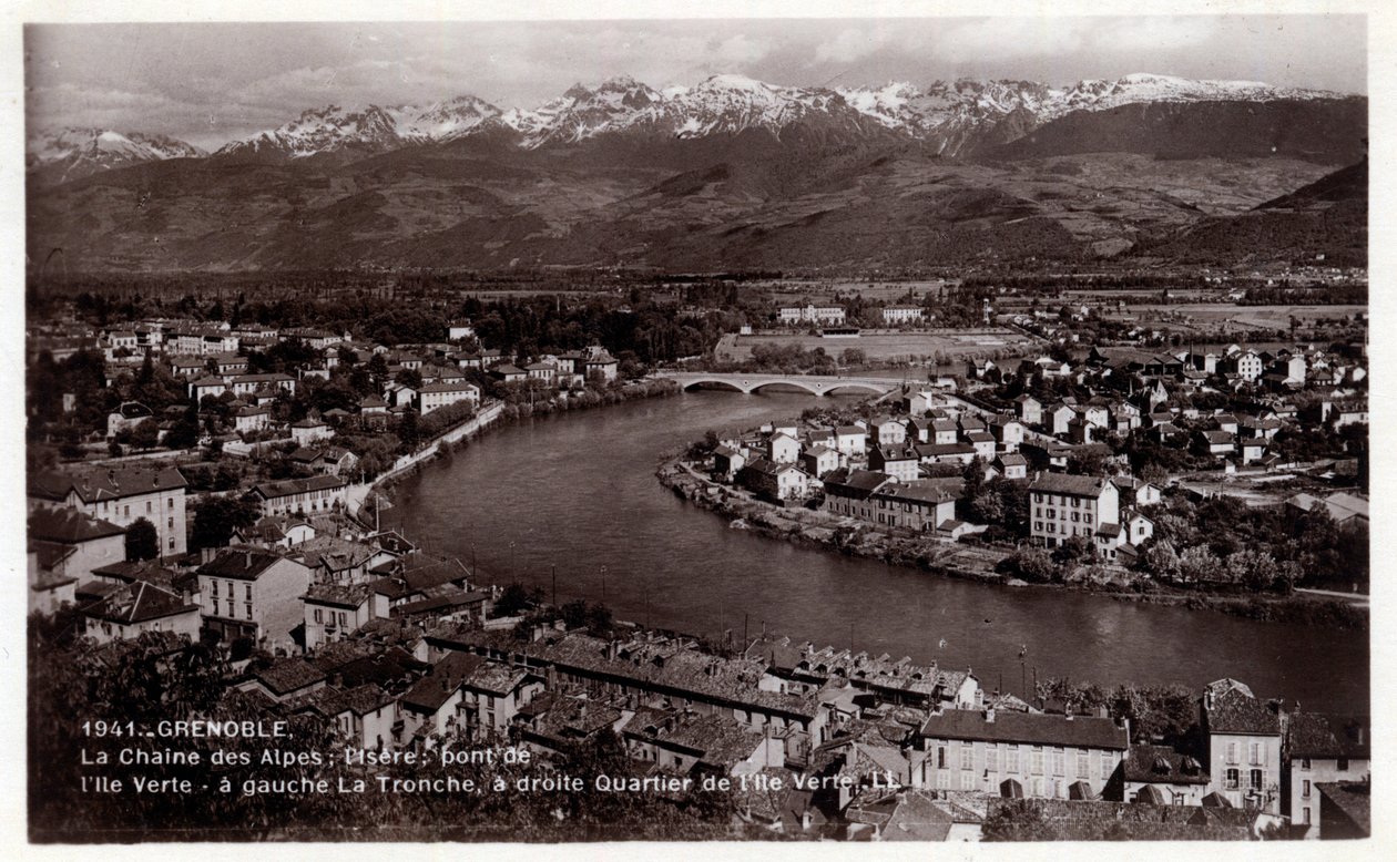 Rhone Alpes, Isere (38), Grenoble: die Kette der Alpen, die Isere, die Brücke der Ile Verte, links La Tronche, rechts das Viertel Ile Verte - Postkarte von 1930-1939 von William M. Timlin