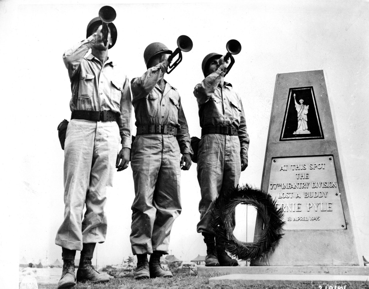 Zweiter Weltkrieg (1939-1945): Okinawa (Japan) 20. August von Unbekannt