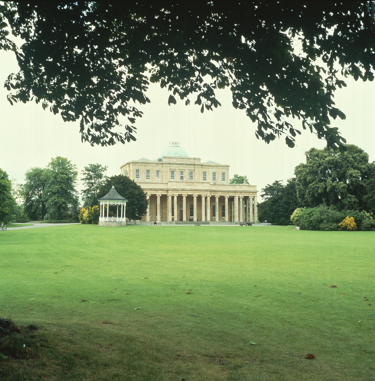 Ansicht des Äußeren, gebaut 1825-30 von Unbekannt
