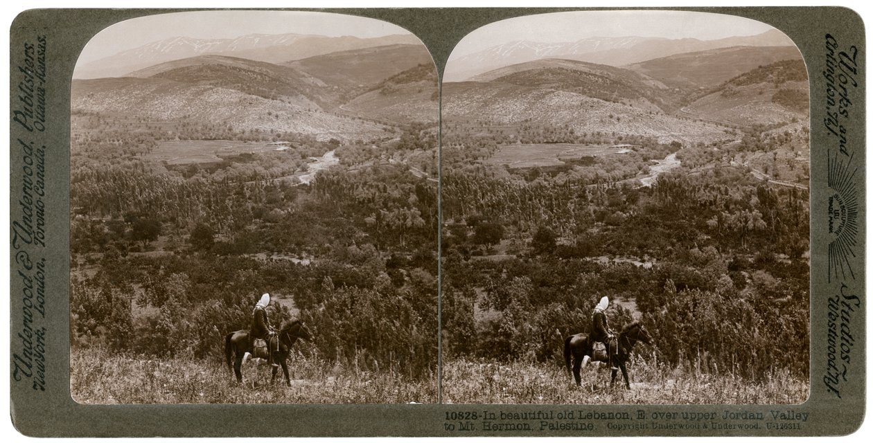 Libanon, Blick nach Osten über das obere Jordantal zum Berg Hermon, 1900er Jahre von Underwood and Underwood