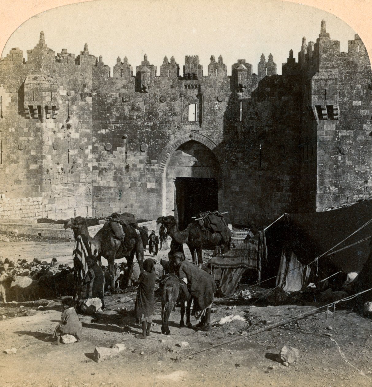 Das Damaskustor, der nördliche Eingang nach Jerusalem, Palästina, 1899 von Underwood and Underwood