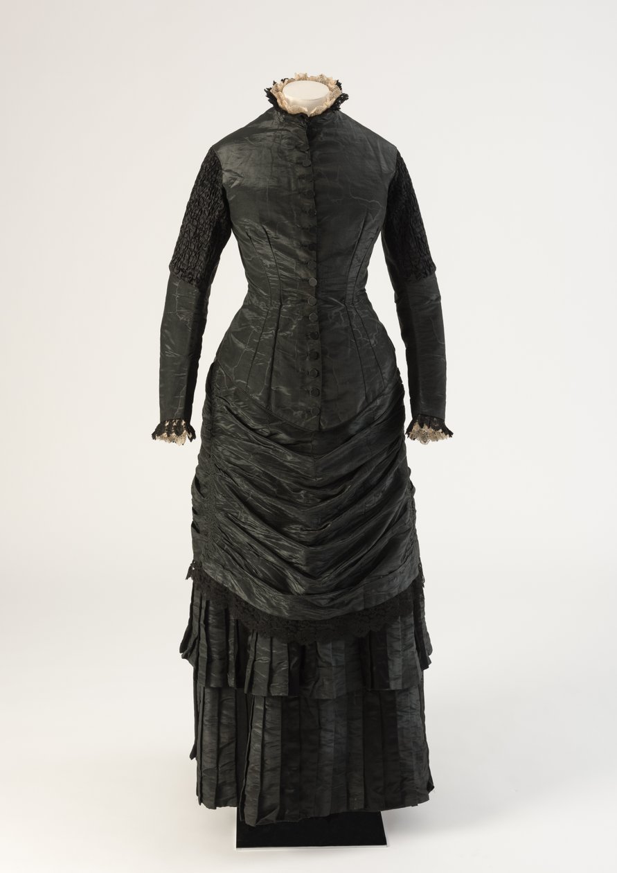 Schwarzes Seiden-Trauerkleid, 1880er Jahre von Unbekannt Unbekannt