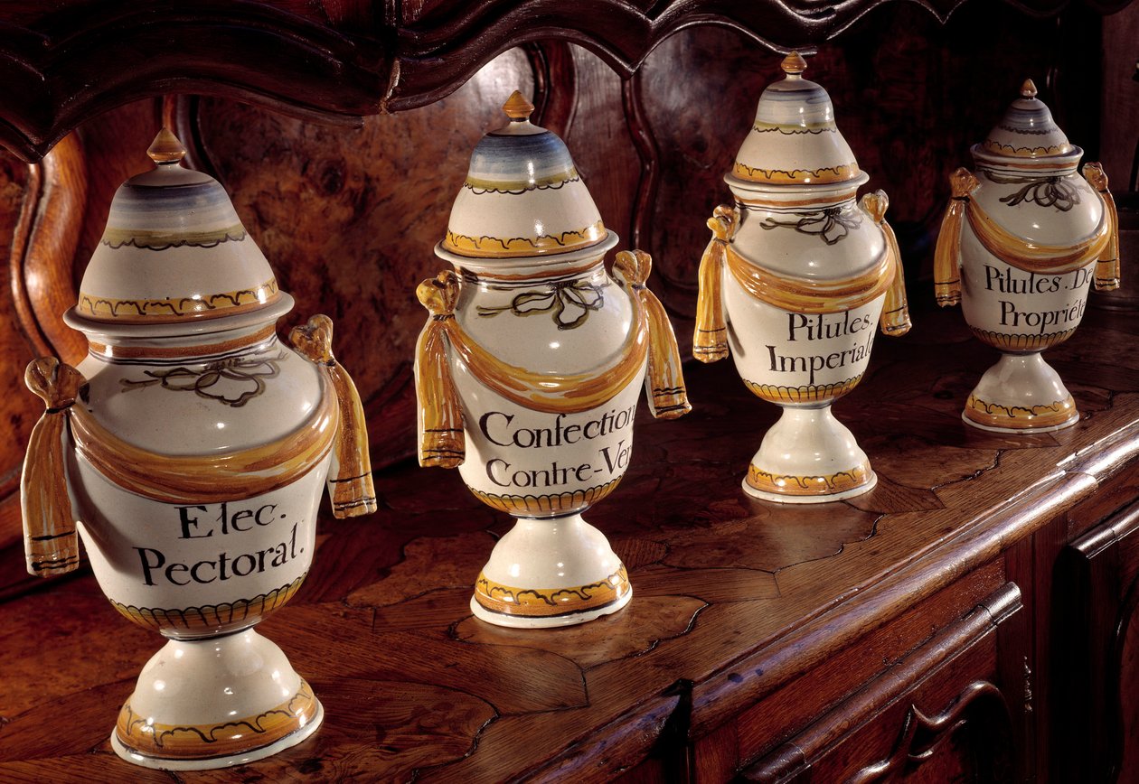 Apothekergefäße aus Fayence von Unknown artist