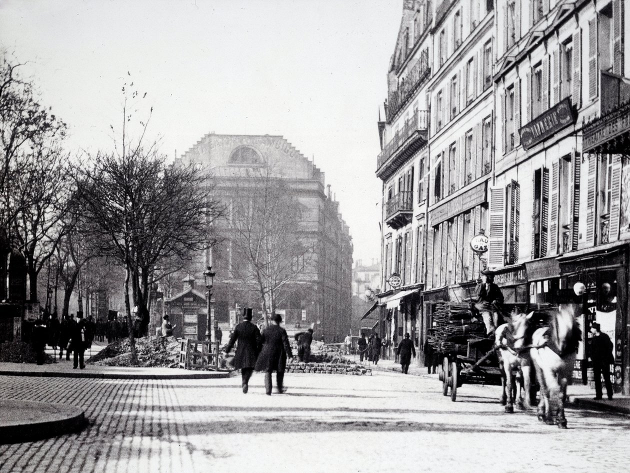 Eine Straße in Paris mit dem Ambigu-Theater (3. Arrondissement) von Unknown photographer