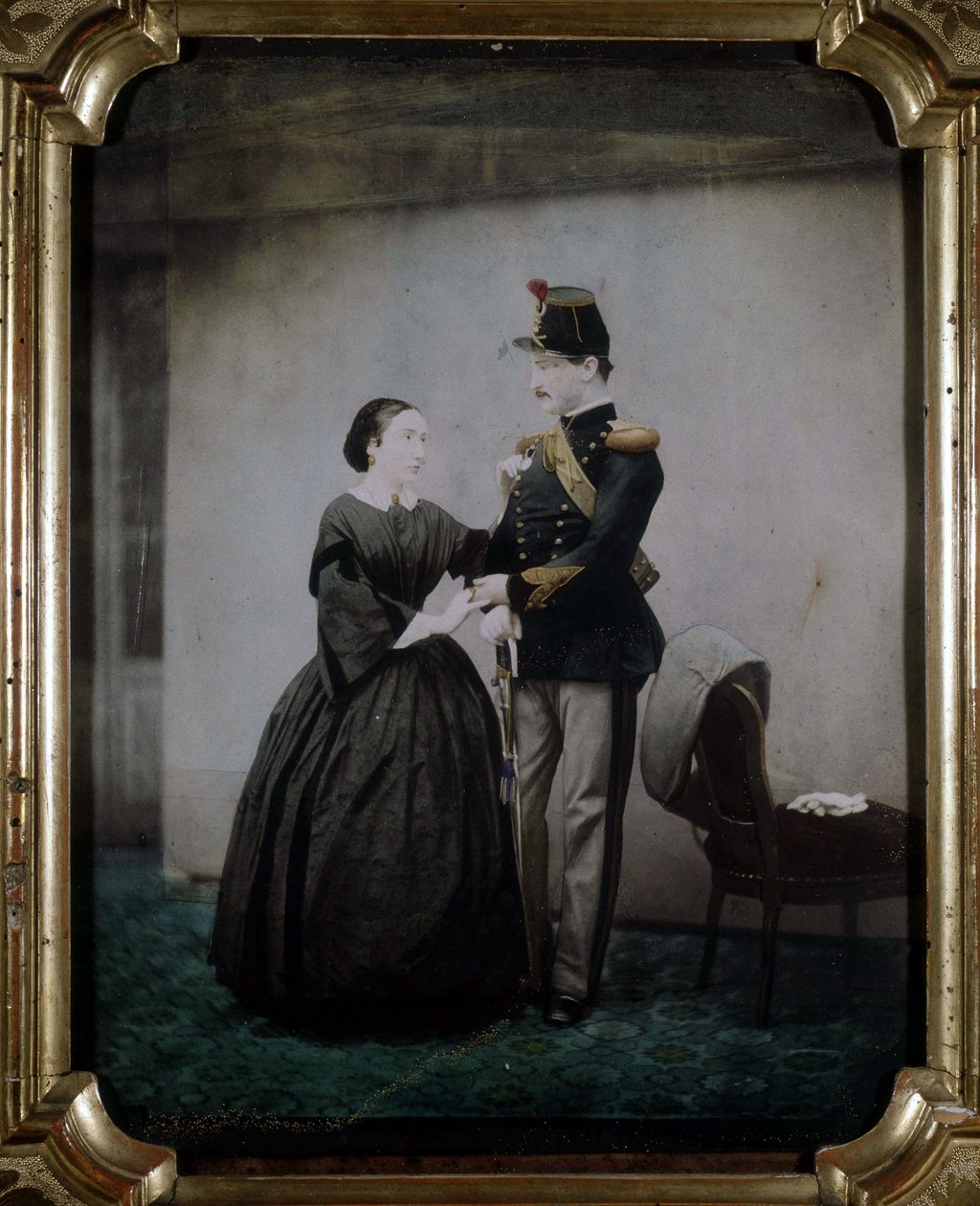 Kolorierte Fotografie eines Offiziers und seiner Frau aus dem Jahr 1850. von Unknown photographer