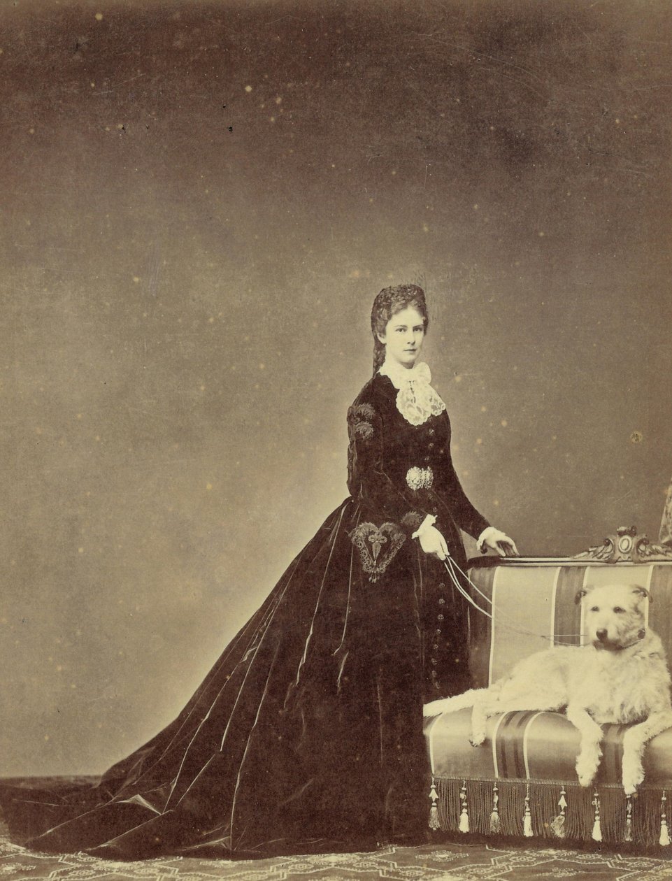 Elisabeth, Kaiserin von Österreich und Königin von Ungarn (24. Dezember 1837 – 10. September 1898) von Unknown photographer