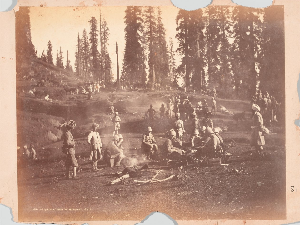 General McQueen und Stab beim Frühstück, Black Mountain Expedition von Unknown photographer