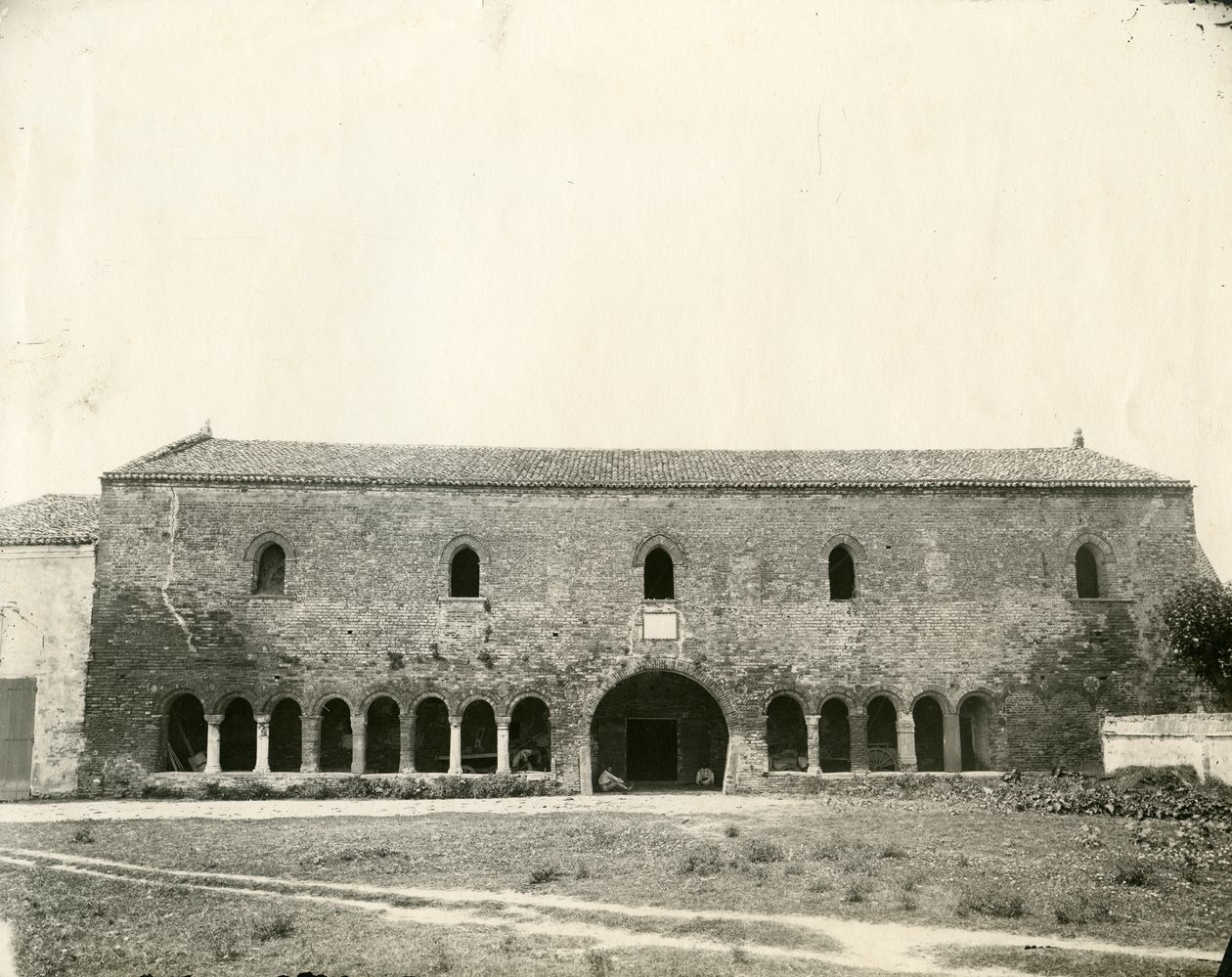 Palazzo della Ragione, Abtei Pomposa, Emilia-Romagna, Italien, ca. 1890 von Unknown photographer